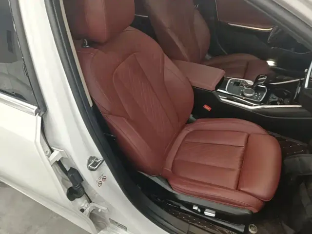 BMW 3 Series — Фото автомобиля 23
