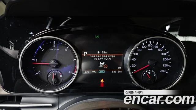 Kia Canival Carnival 4 поколение 9 мест Prestige — Фото автомобиля 8