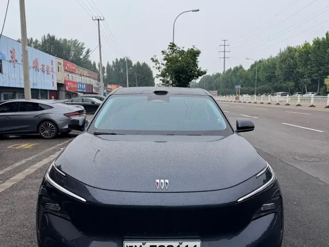Buick Zhijing E7 — Фото автомобиля 2