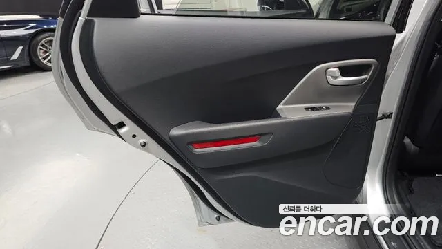 Kia Niro Niro Plus Earth — Фото автомобиля 25
