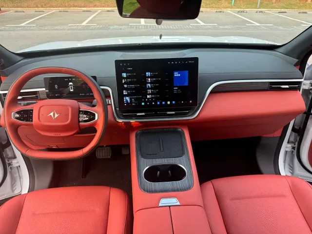 Dongfeng eπ 008 — Фото автомобиля 13