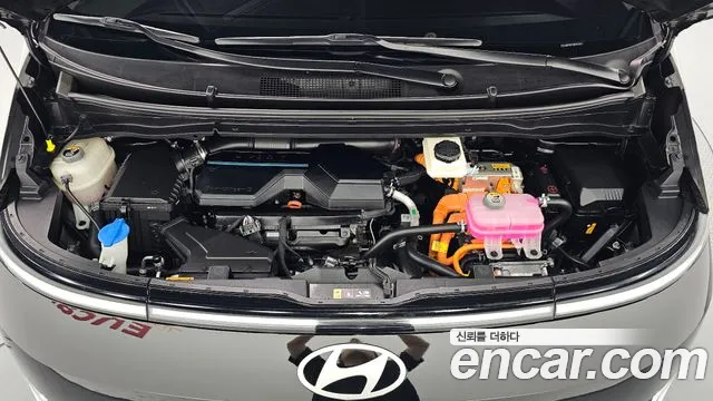 Hyundai Staria — Фото автомобиля 9