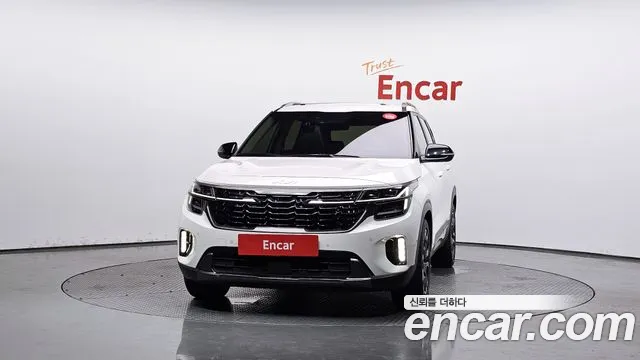 Kia Seltos Новый Seltos Бензин 2.0 2WD — Фото автомобиля 3