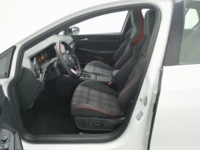 Volkswagen Golf GTI — Фото автомобиля 10
