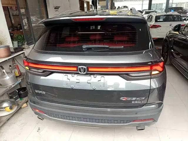 Changan CS35 Plus — Фото автомобиля 5