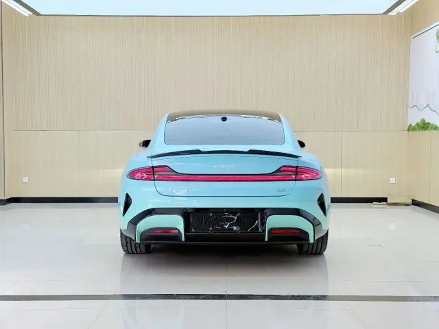 Xiaomi SU7 — Фото автомобиля 20
