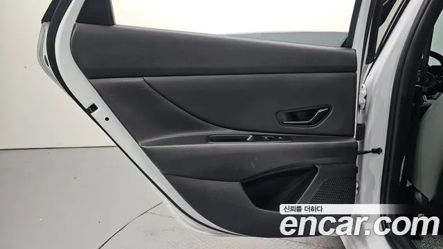 Hyundai AVANTE Новый Avante (CN7) — Фото автомобиля 24