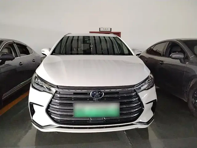 BYD Song MAX — Фото автомобиля 2