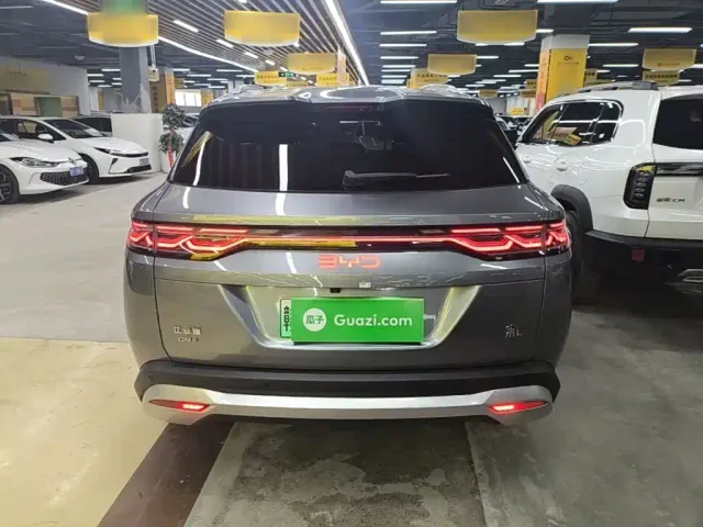 BYD Song L DM-i 2024 112km Leading Edition — Фото автомобиля 5
