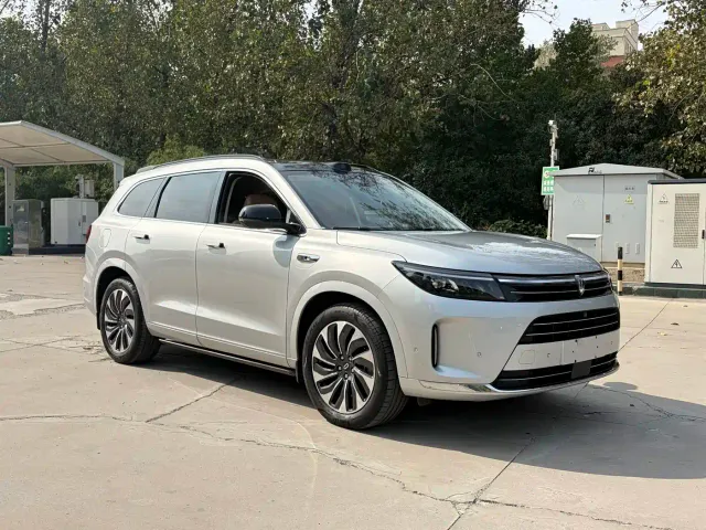 Aito M7 — Фото автомобиля 2