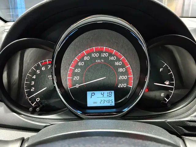 Toyota Vios FS — Фото автомобиля 12