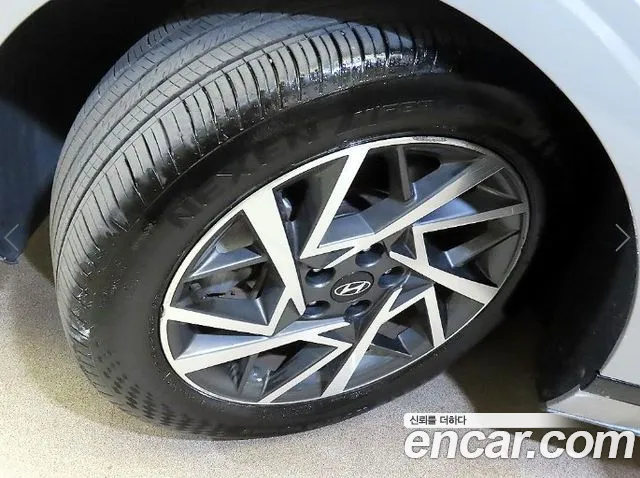 Hyundai Grandeur GN7 — Фото автомобиля 20