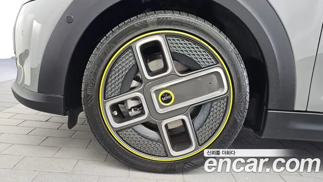 MINI Cooper Cooper Electric — Фото автомобиля 5
