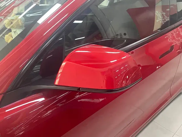 Tesla Model 3 — Фото автомобиля 13