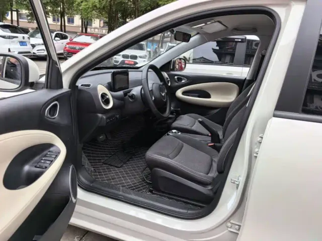 Wuling Bingo — Фото автомобиля 15