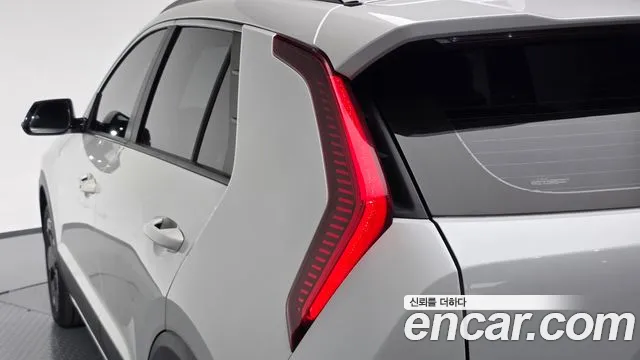 Kia Niro Niro (New) — Фото автомобиля 23