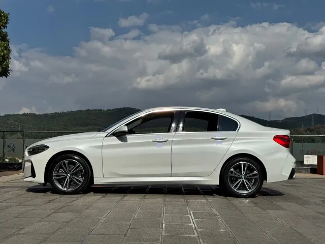 BMW 1 Series — Фото автомобиля 10