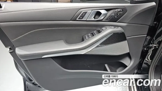 BMW X7 — Фото автомобиля 23