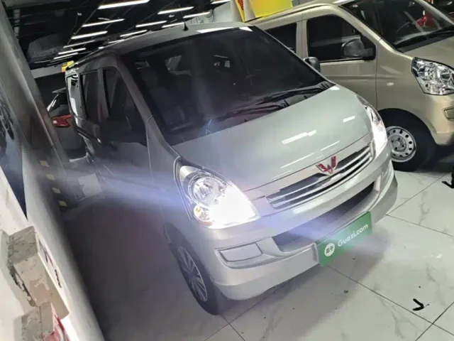 Wuling Rongguang S — Фото автомобиля 3