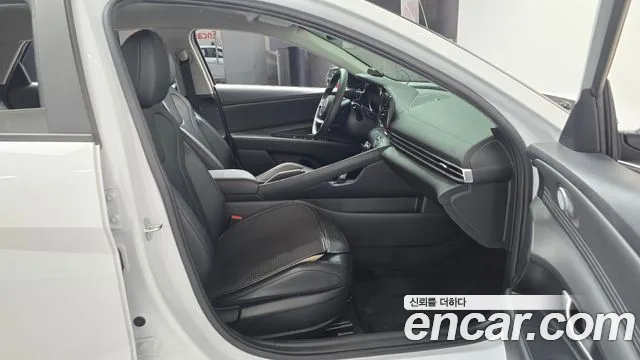 Hyundai Avante CN7 — Фото автомобиля 16