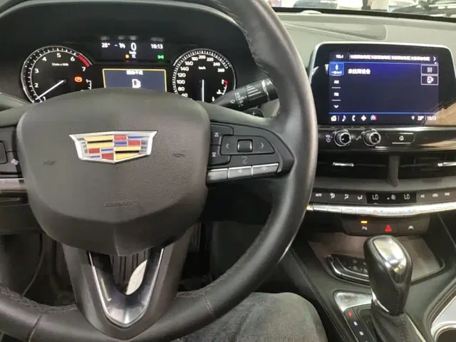 Cadillac CT4 — Фото автомобиля 9