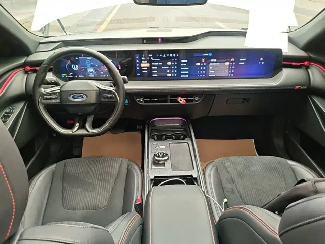 Ford EVOS — Фото автомобиля 9