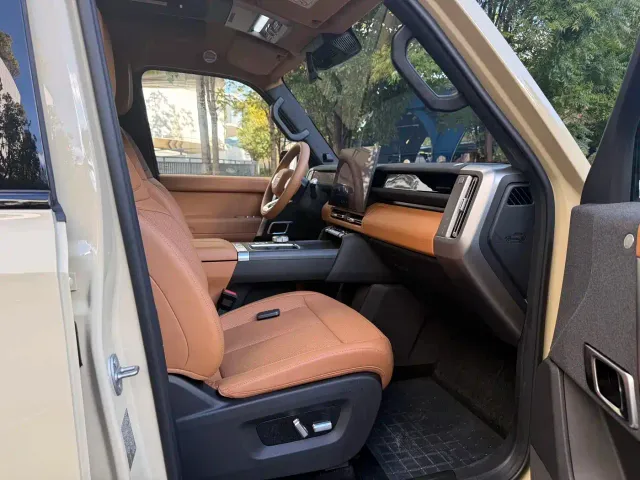 iCAR V27 — Фото автомобиля 9