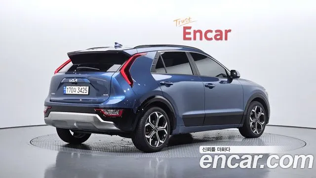 Kia Niro The All New Niro Signature — Фото автомобиля 2