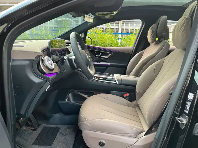 Mercedes-Benz EQE SUV — Фото автомобиля 4