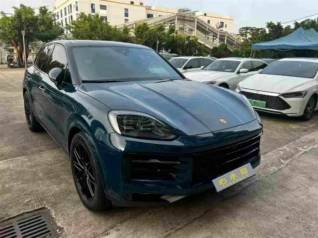 Porsche Cayenne — Фото автомобиля 2