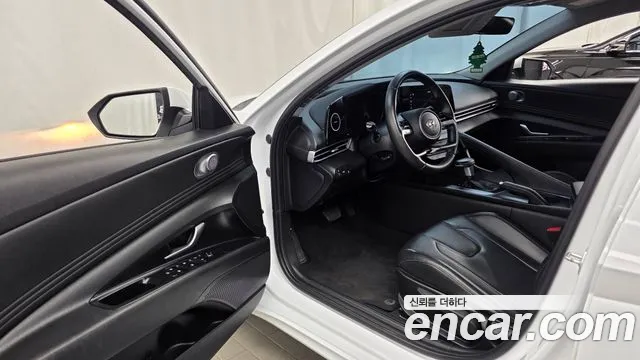 Hyundai AVANTE Avante (CN7) — Фото автомобиля 10