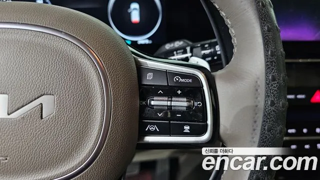 Kia Canival Carnival 4 поколение Бензин 7 мест Signature — Фото автомобиля 16
