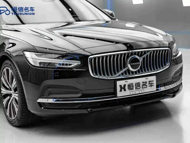 Volvo S90 — Фото автомобиля 9