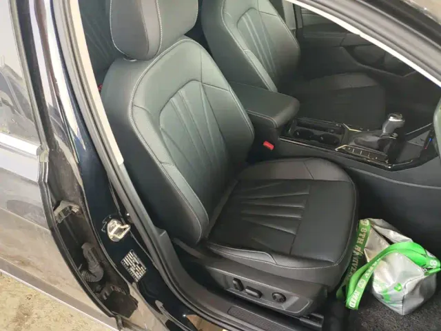 Volkswagen Passat — Фото автомобиля 24
