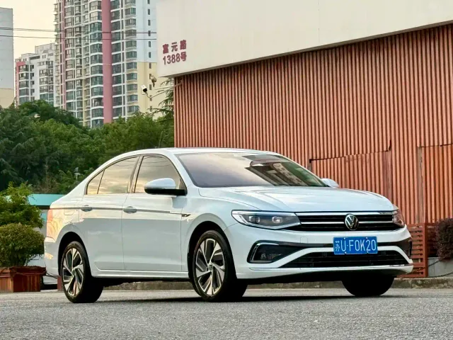 Volkswagen Bora — Фото автомобиля 6
