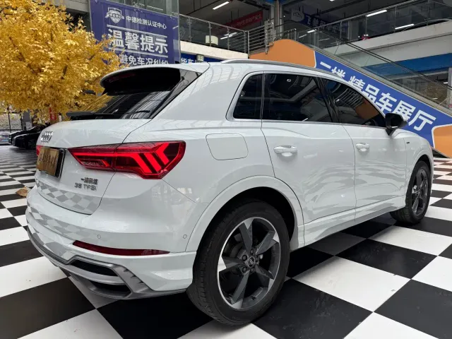 Audi Q3 — Фото автомобиля 7