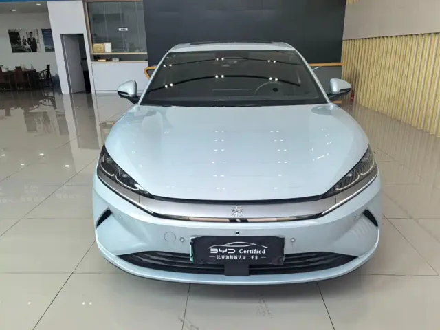 BYD Qin L 2025 Model EV 545KM Excellence Edition — Фото автомобиля 2