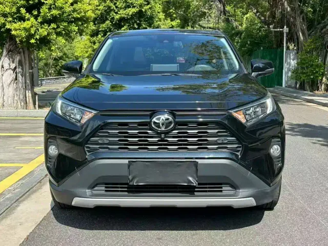 Toyota RAV4 — Фото автомобиля 2