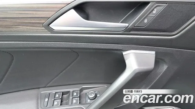 Volkswagen Tiguan — Фото автомобиля 28