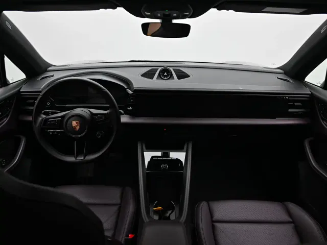 Porsche Macan EV — Фото автомобиля 10