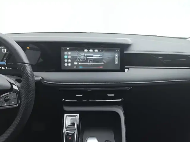 Roewe i5 — Фото автомобиля 13