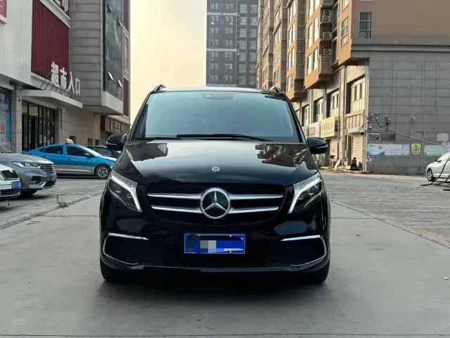 Mercedes-Benz V-Class — Фото автомобиля 2