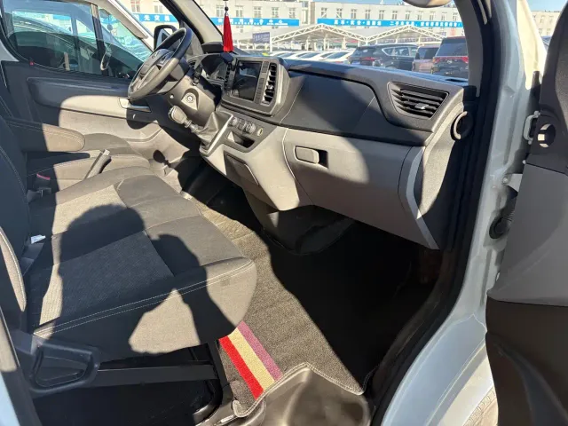 Maxus Xintu V80 — Фото автомобиля 5