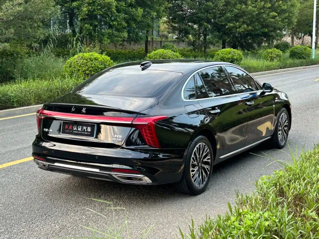 Hongqi H5 — Фото автомобиля 9