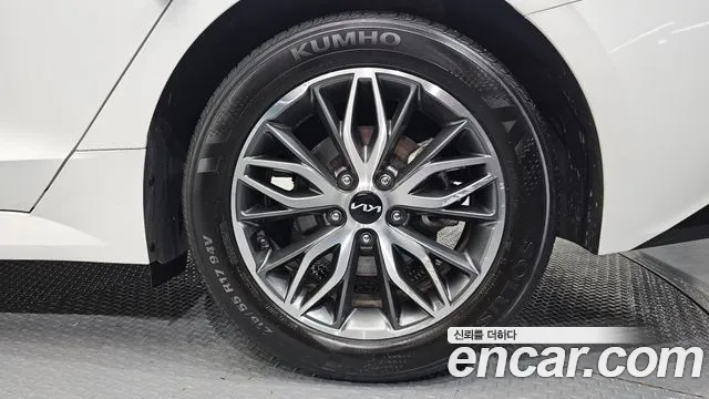 Kia K5 K5 3 поколение 2.0 LPI(Для проката) — Фото автомобиля 21