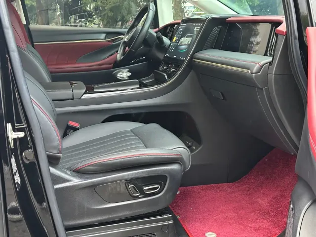 GAC Trumpchi E9 — Фото автомобиля 7