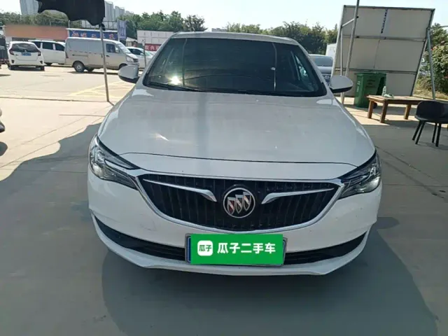 Buick Excelle — Фото автомобиля 2