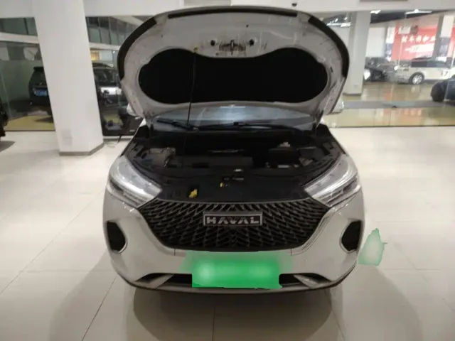 Haval M6 — Фото автомобиля 15