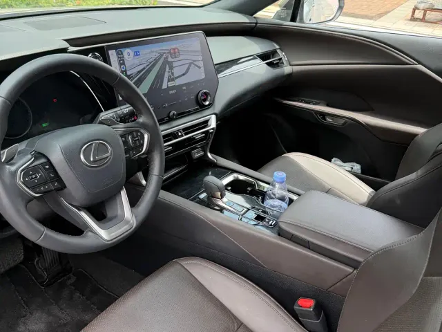 Lexus RX — Фото автомобиля 7