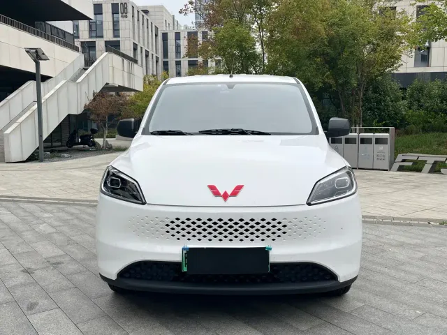 Wuling Hongguang — Фото автомобиля 2